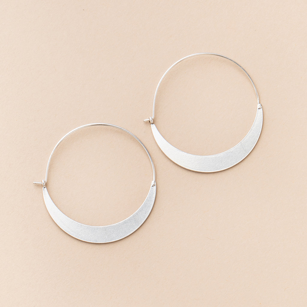 REFINED CRESCENT HOOP | JEWELRY