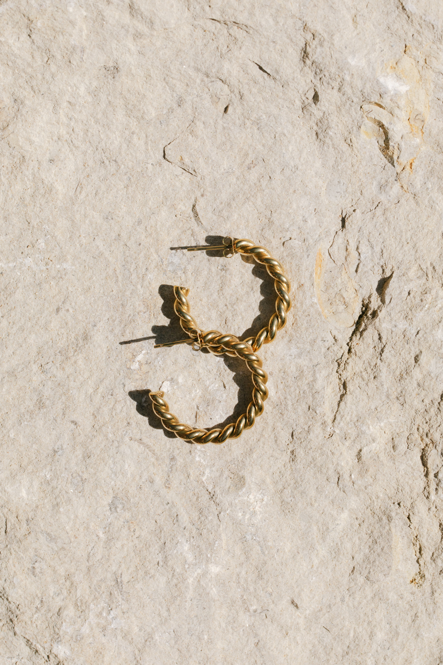 Goldie Woven Hoop - Gold