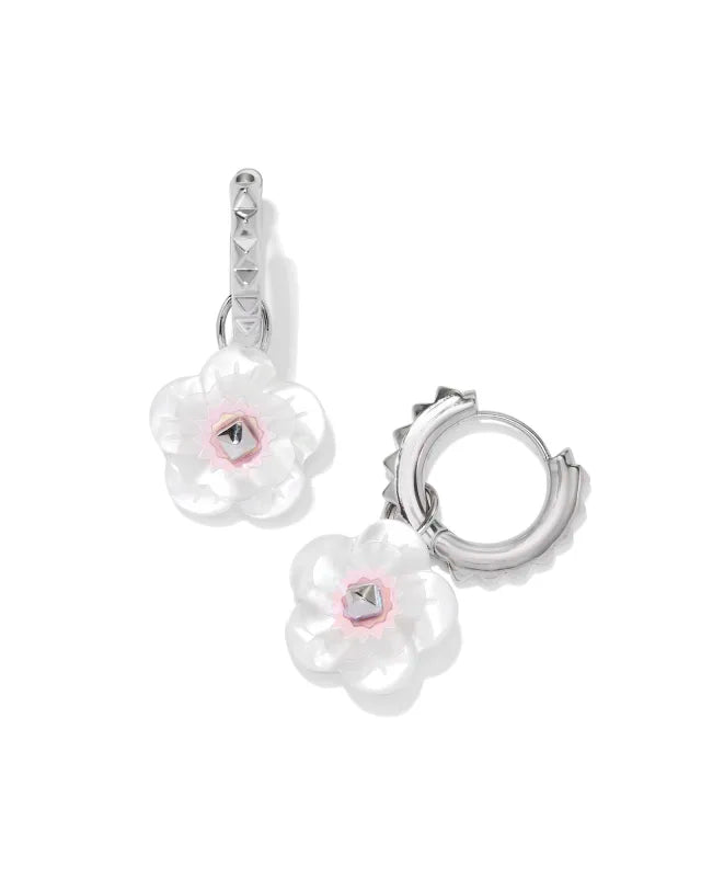 KENDRA SCOTT- Deliah Convertible Rhodium Huggie Earrings in Iridescent Pink White Mix