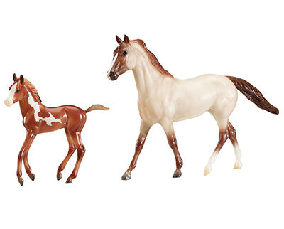 Breyer Running Wild Mustang Set
