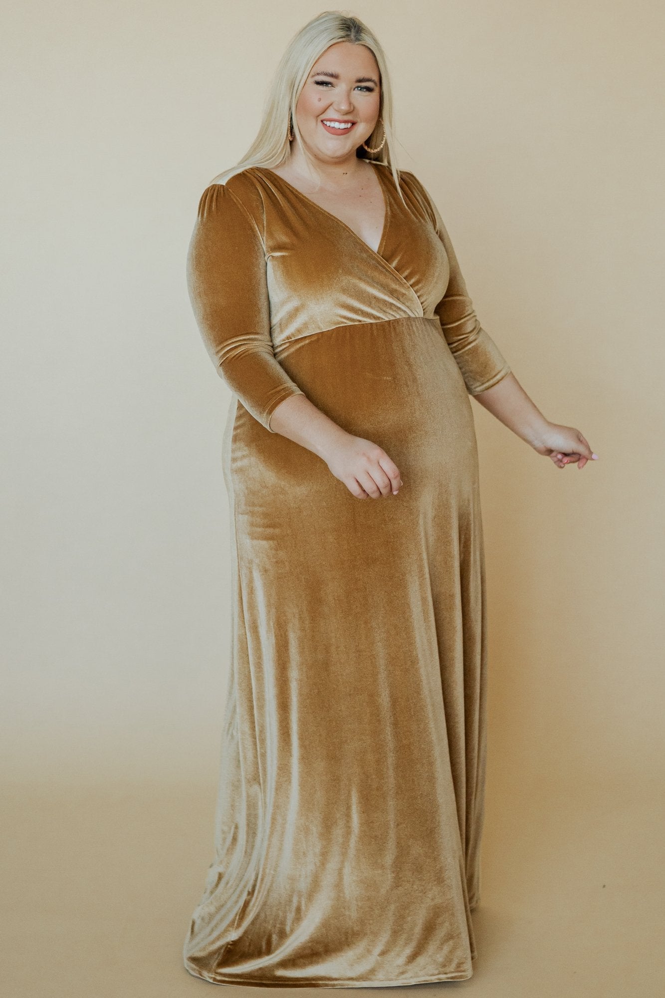 Sofia Velvet Maxi Dress | Gold - Baltic Born