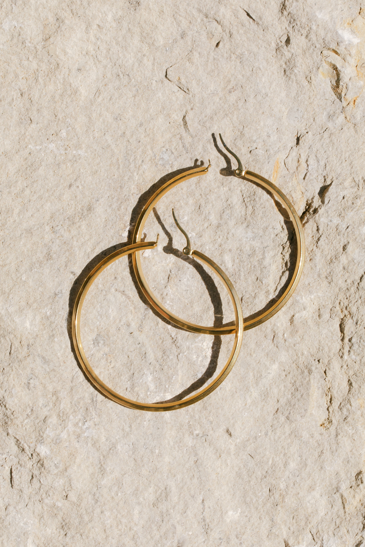 Line Hoop - Gold
