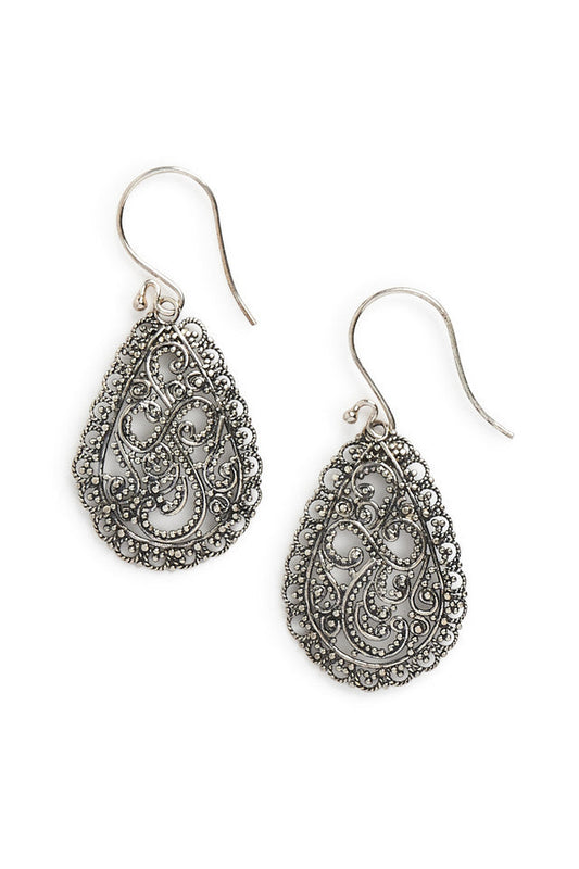 Scallop Edge Filigree Teardrop Silver Earrings