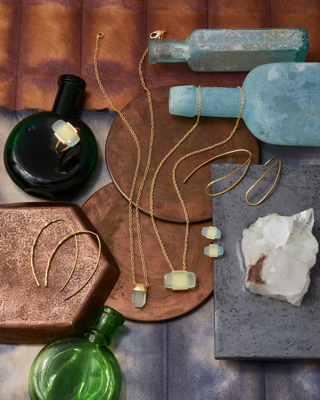 AQUA CHALCEDONY RING