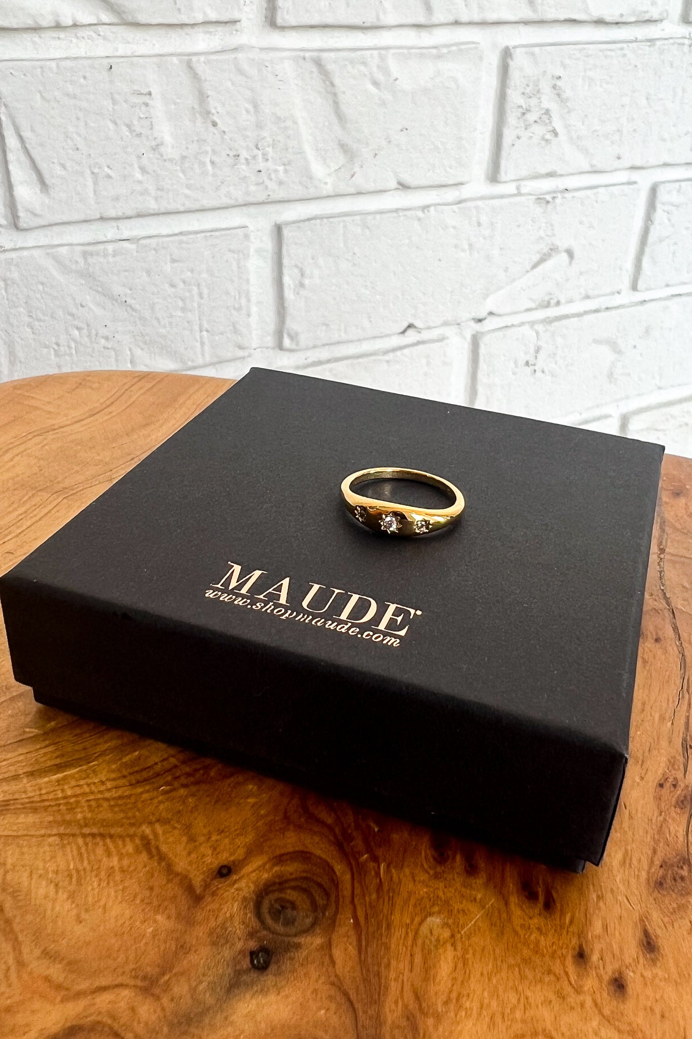 18K Three Stars Ring