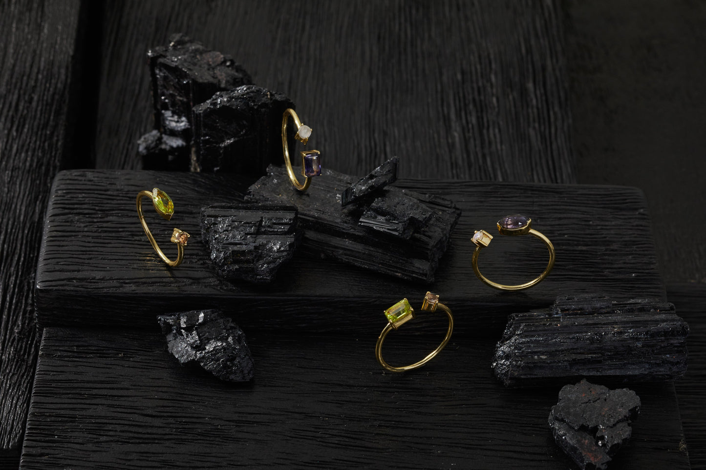 PRECIEUX STACKING RINGS IOLITE SET OF 2