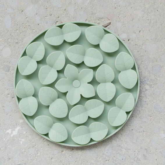 Dexypaws Circle Hide and Seek Silicone Snuffle Mat