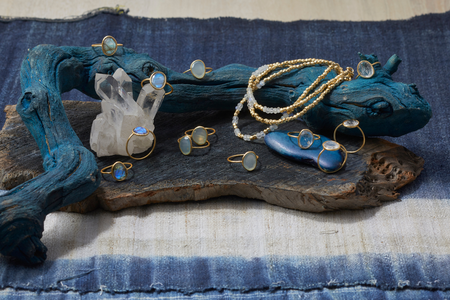 STONE SLICE CRYSTAL QUARTZ RING