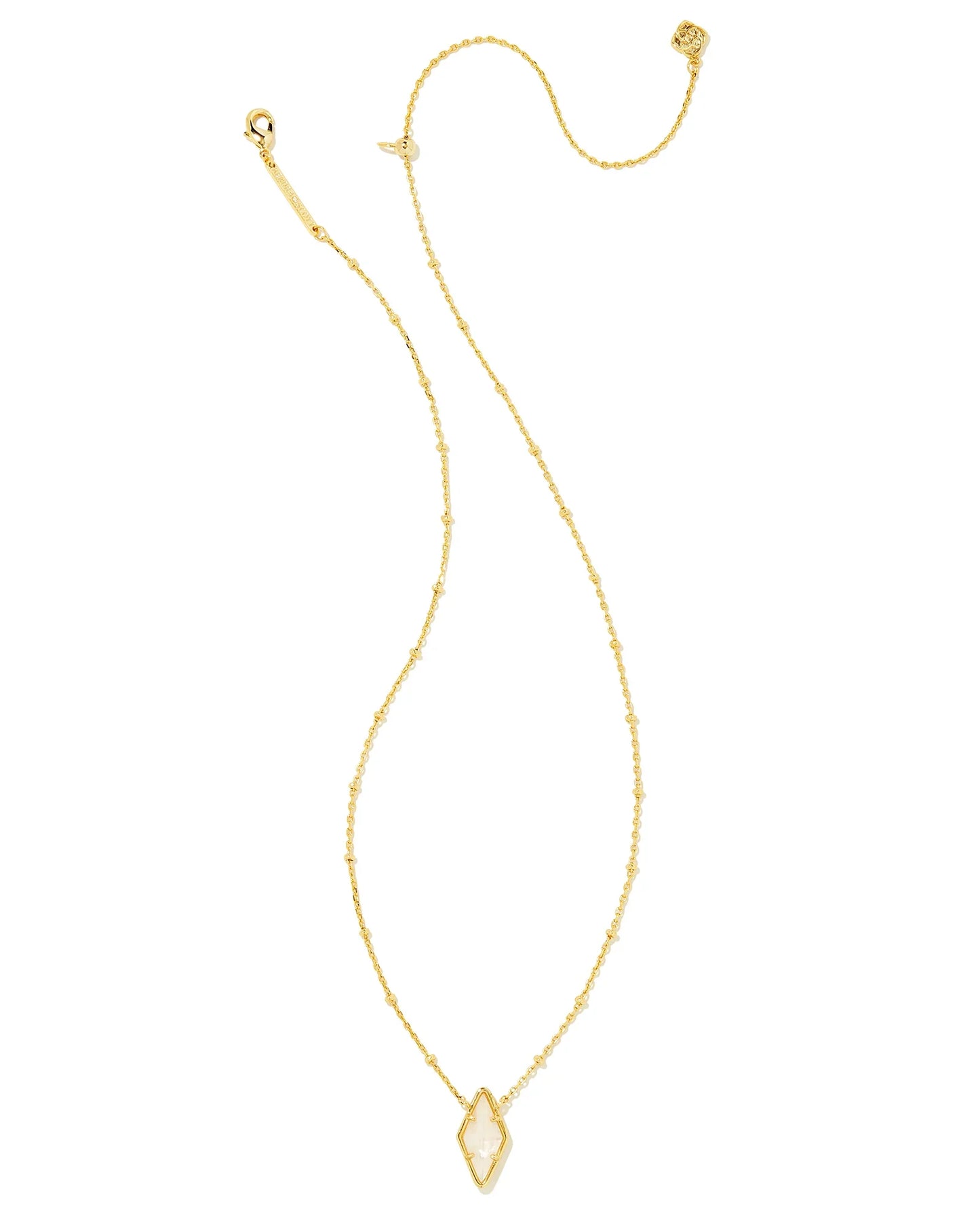 KENDRA SCOTT- Kinsley Gold Short Pendant Necklace in Ivory Mother of Pearl