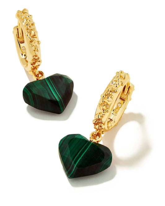 KENDRA SCOTT- Penny Gold Heart Huggie Earring in Green Malachite