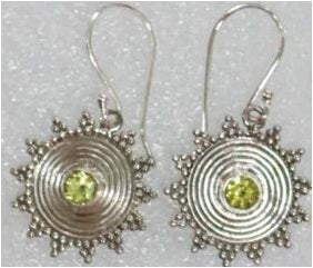Earrings Tribal Round Dot Rays Peridot