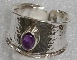Ring Wide Open Pebbled Oval Amethyst Size 8