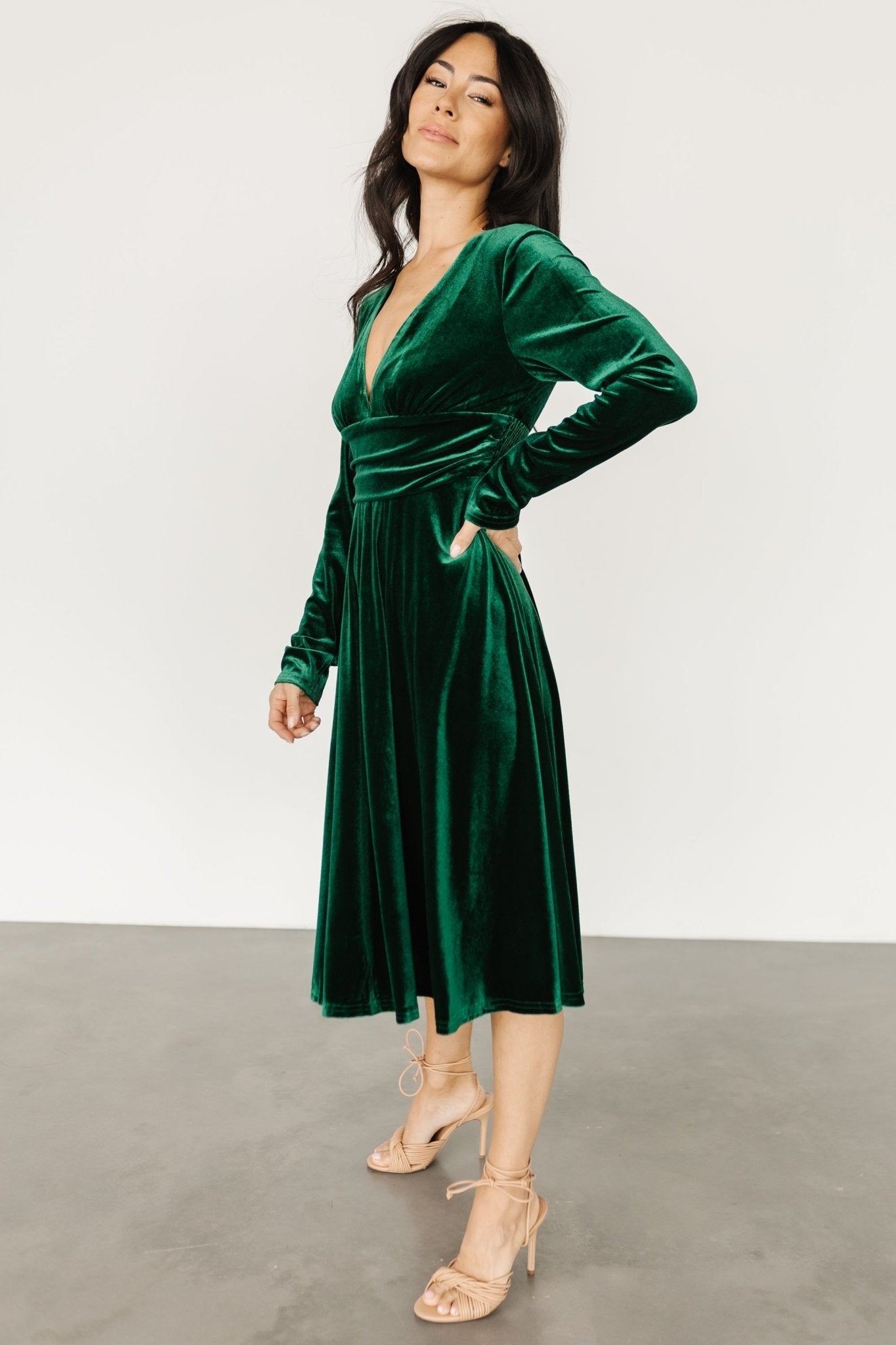 Vega Velvet Midi Dress | Emerald - Baltic Born